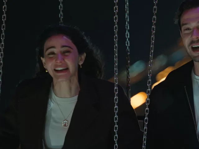 Ekranların Yeni Gözdesi 'Sevdiğim Sensin'de Duygusal Anlar: Aşk Dolu Bir Hediye ve Romantik Bir Buluşma!